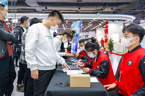 速度穿越！沈陽京東MALL GeForce RTX 4090 線下首發(fā)活動盛況