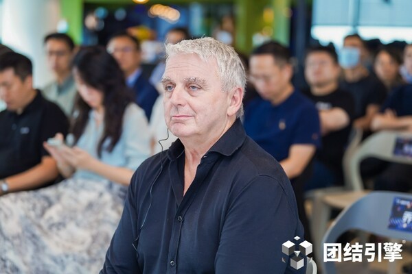 Unity全球CEO：John Riccitiello